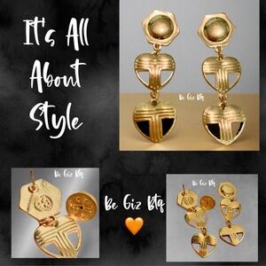 Authentic Tory Burch Unique Heart Earrings Kira Logo & Tory Logo in Gold Plated